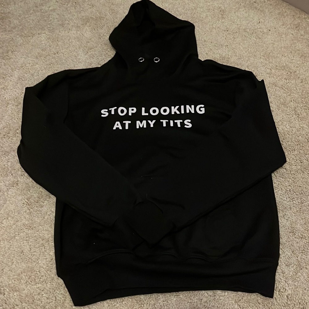 A funny hoodie 😝